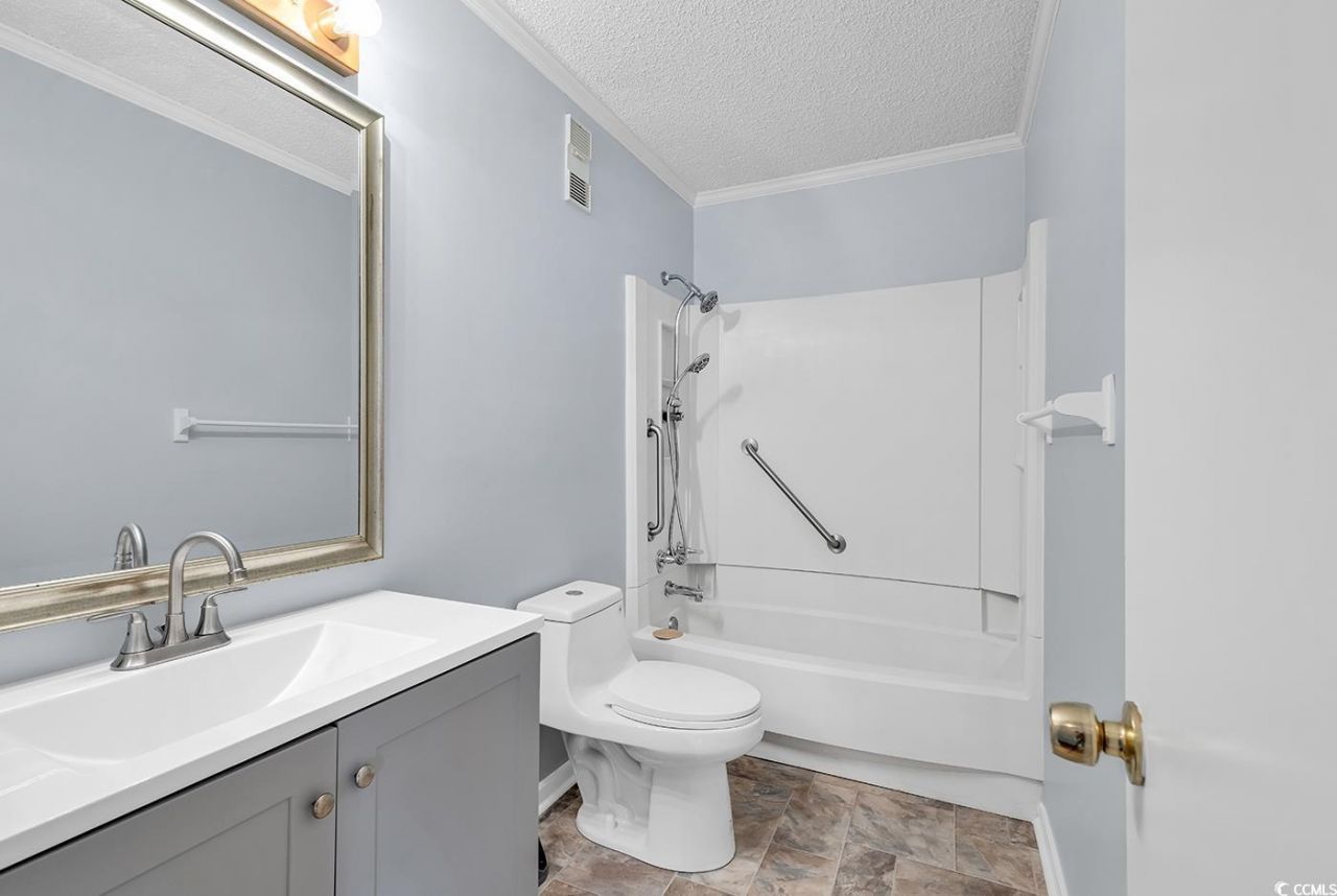 4350 Intercoastal Dr. Photo 23