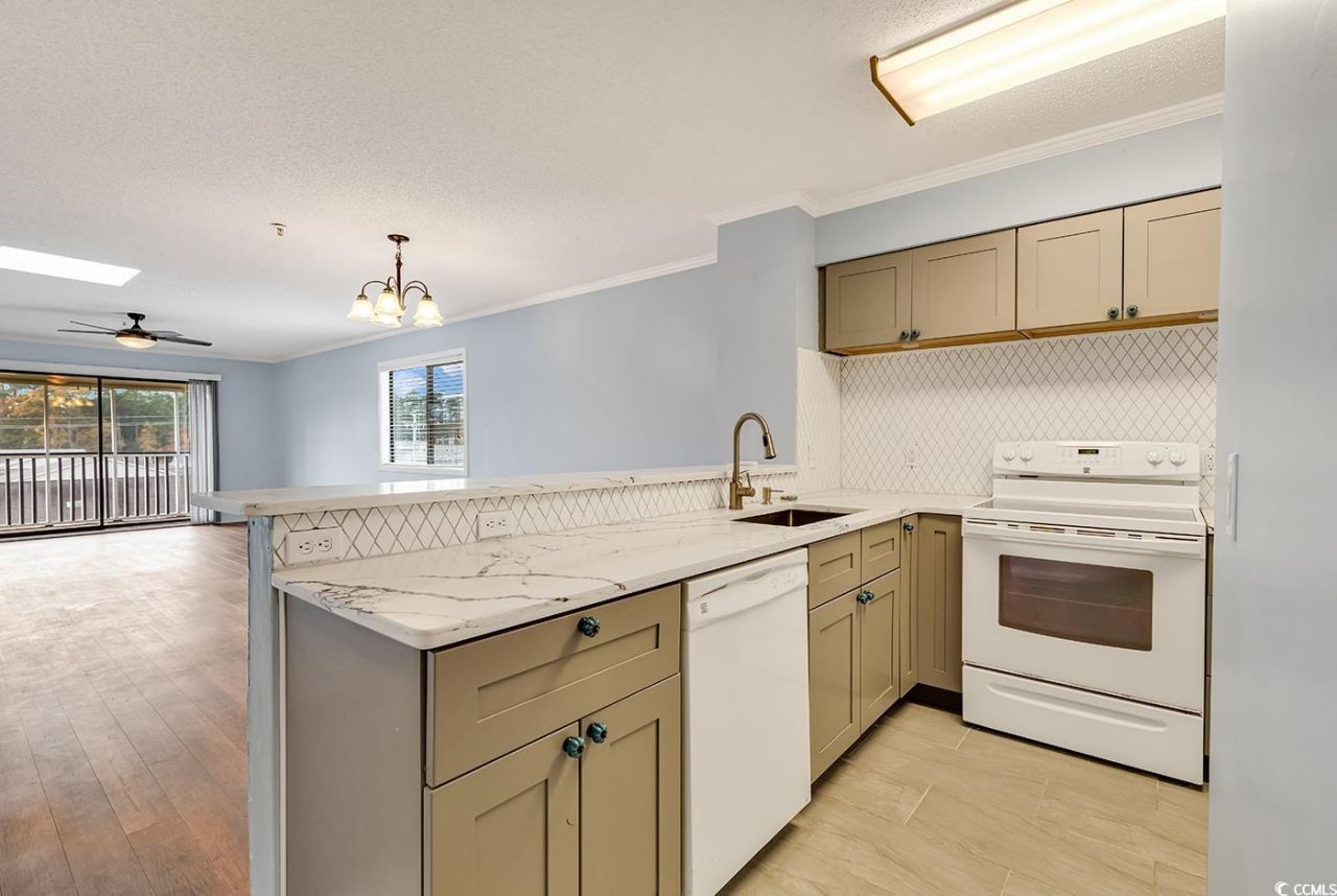 4350 Intercoastal Dr. Photo 3