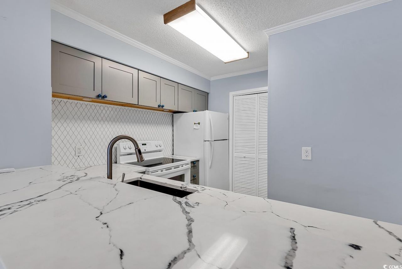 4350 Intercoastal Dr. Photo 6