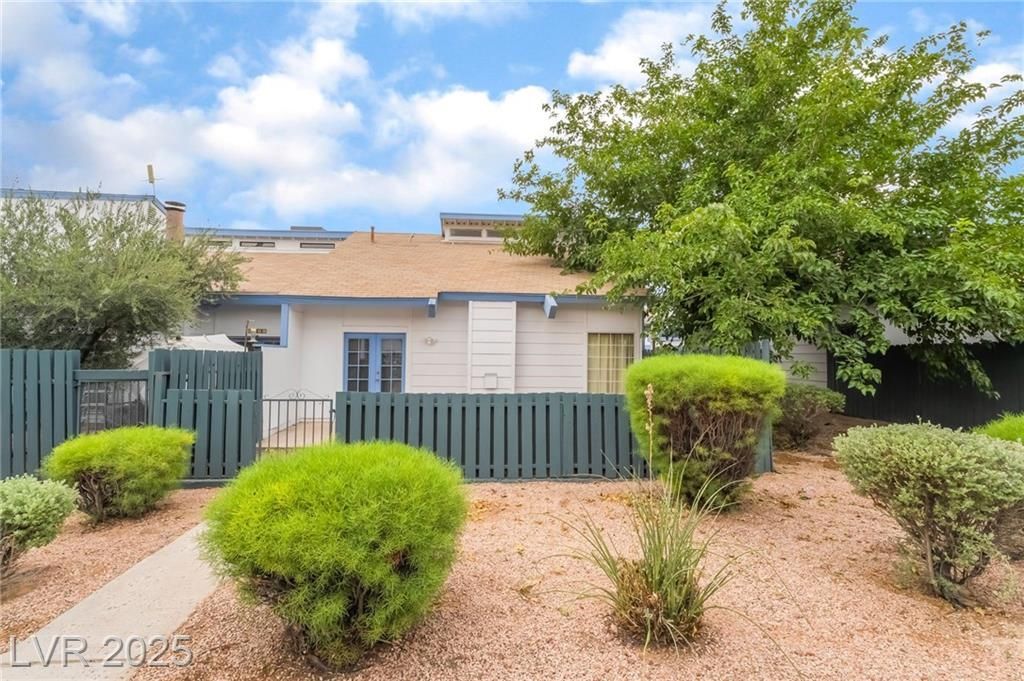 4252 White Sands Avenue, Las Vegas, NV 89121 Main Photo