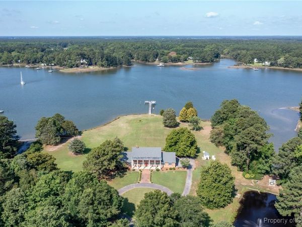 68 Preston Point Road, Mathews, VA 23109