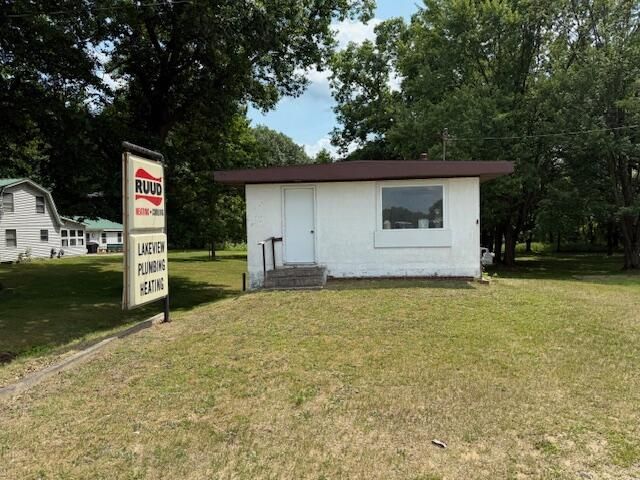 9743 W Howard City Edmore Road, Lakeview, MI 48850 Main Photo