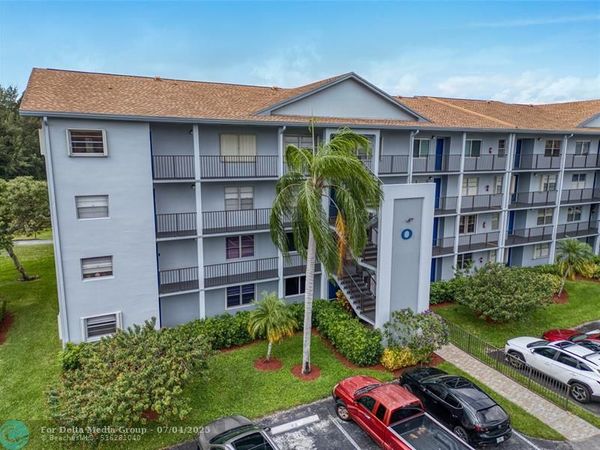 800 SW 125th Way, Unit 202, Pembroke Pines, FL 33027