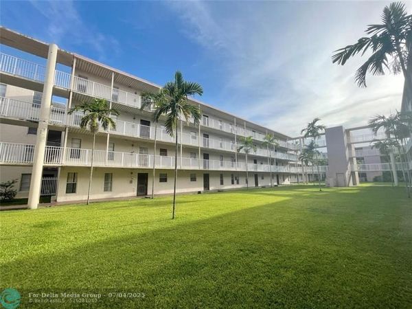 2800 NW 56th Avenue, Unit G407, Lauderhill, FL 33313