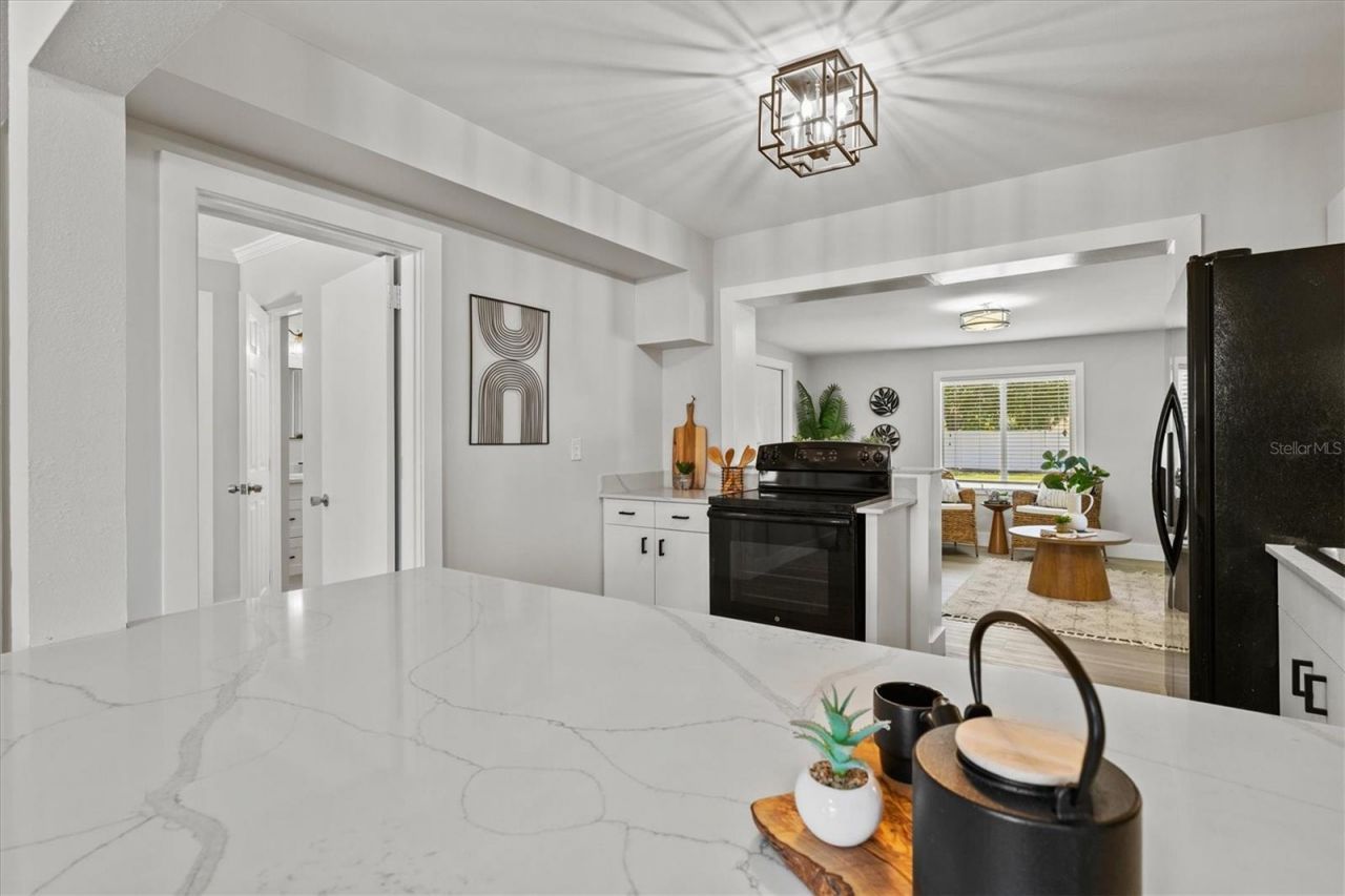 2432 Aspinwall Street, Sarasota, FL 34237 Photo