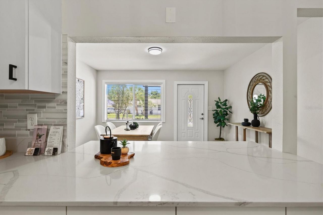 2432 Aspinwall Street, Sarasota, FL 34237 Photo