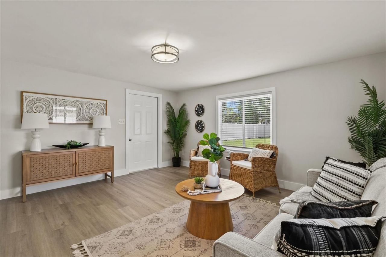 2432 Aspinwall Street, Sarasota, FL 34237 Photo