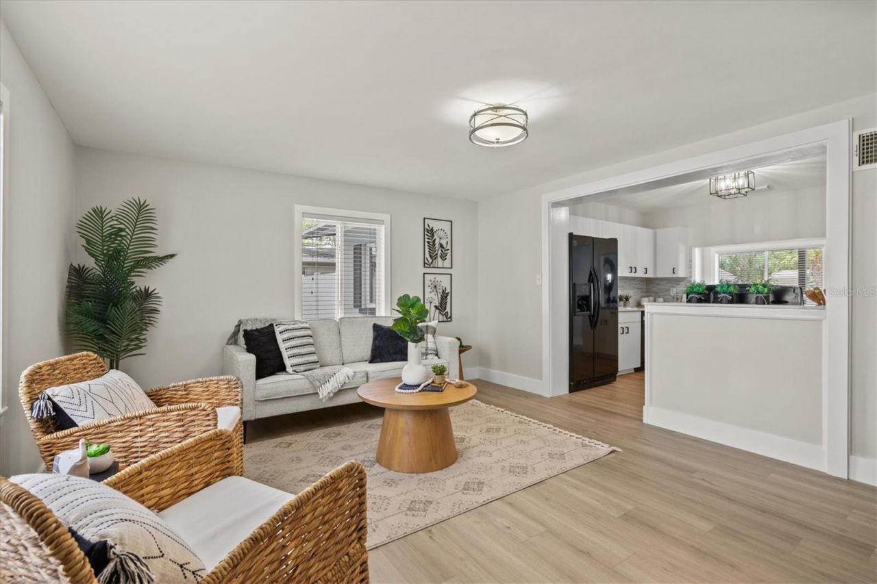 2432 Aspinwall Street, Sarasota, FL 34237 Photo