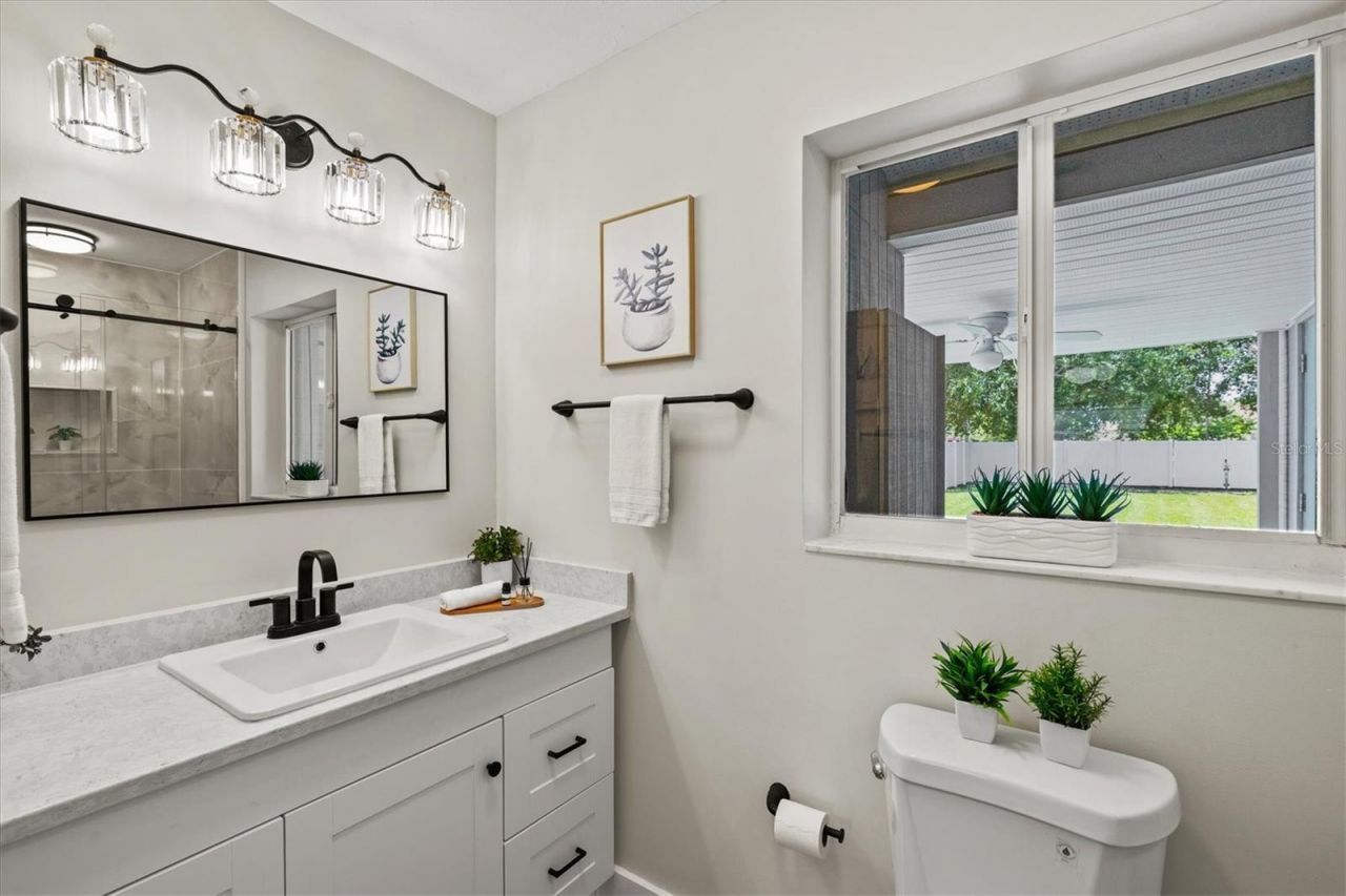 2432 Aspinwall Street, Sarasota, FL 34237 Photo