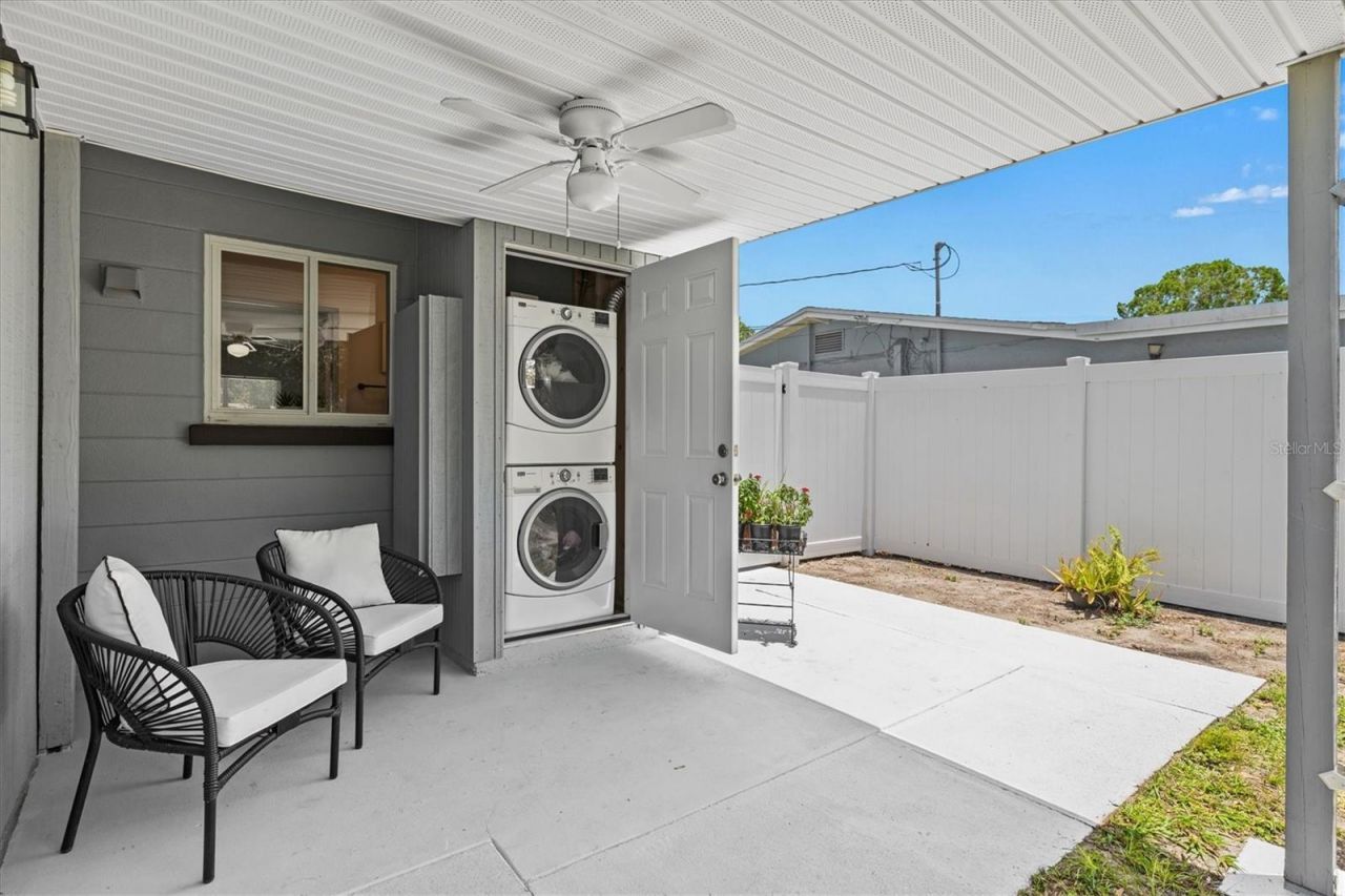 2432 Aspinwall Street, Sarasota, FL 34237 Photo