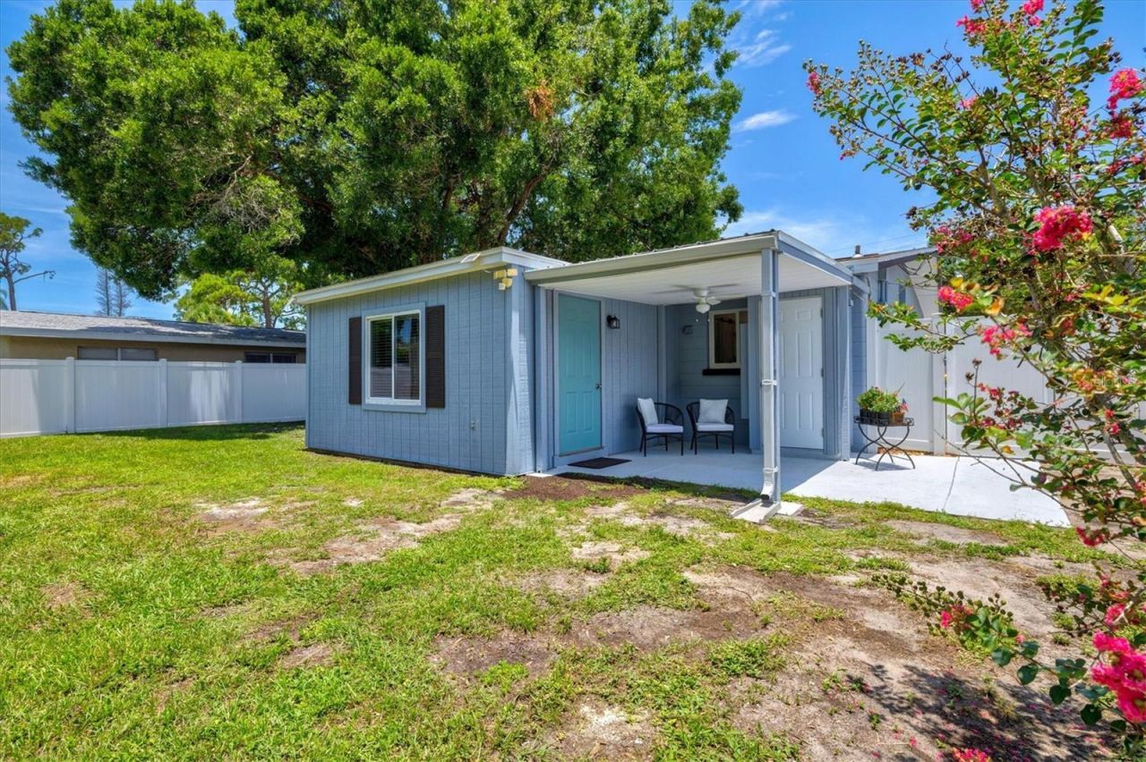 2432 Aspinwall Street, Sarasota, FL 34237 Photo