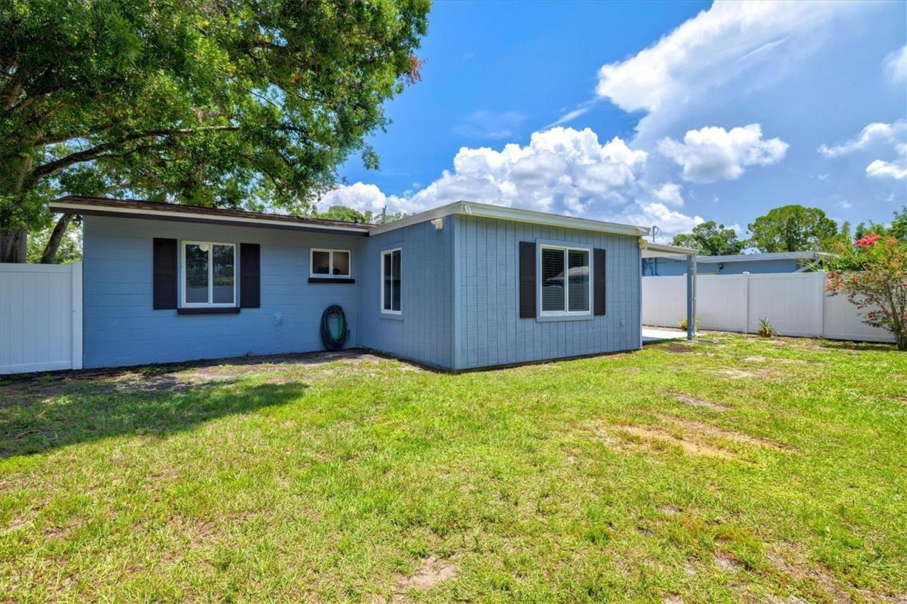 2432 Aspinwall Street, Sarasota, FL 34237 Photo