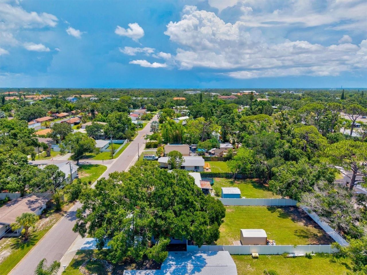 2432 Aspinwall Street, Sarasota, FL 34237 Photo