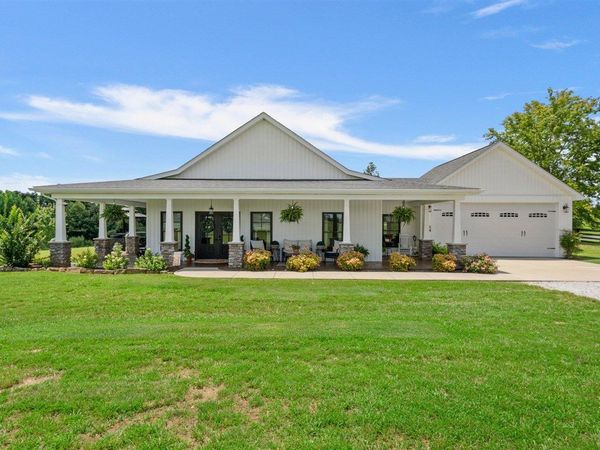 460 Golfcourse Road, Leitchfield, KY 42754