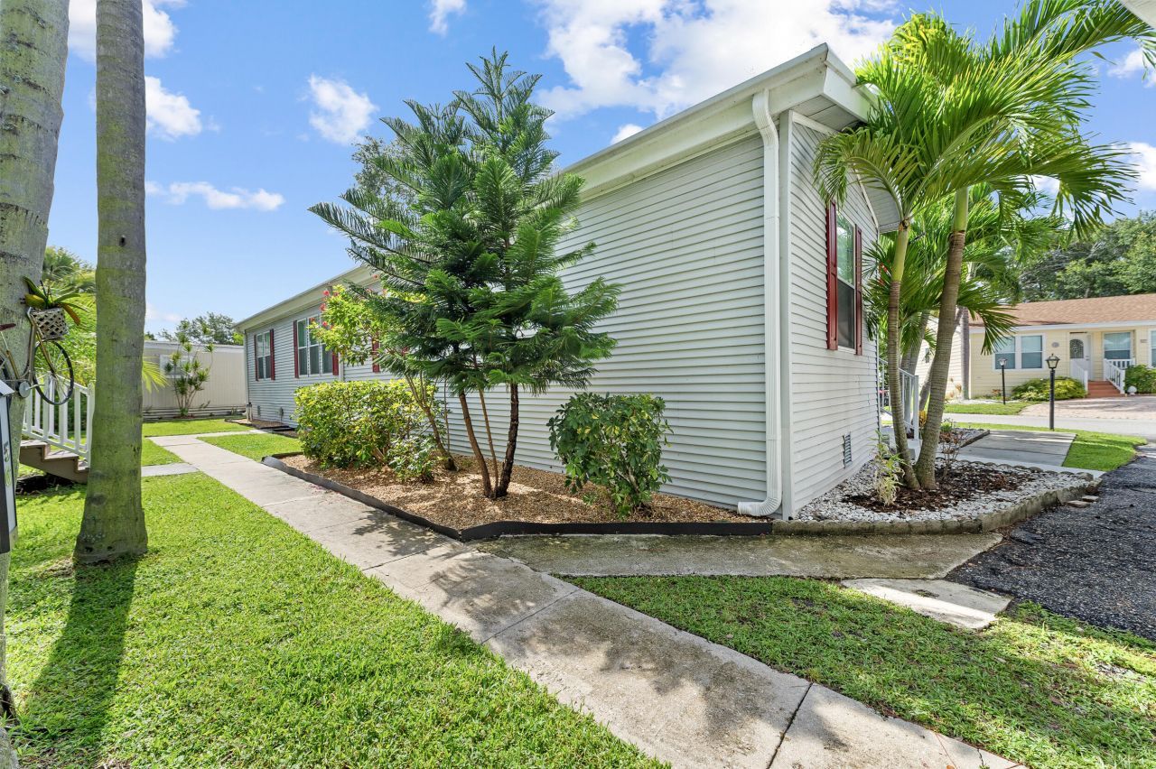 2555 Pga Boulevard, Unit #55, Palm Beach Gardens, FL 33410 Photo