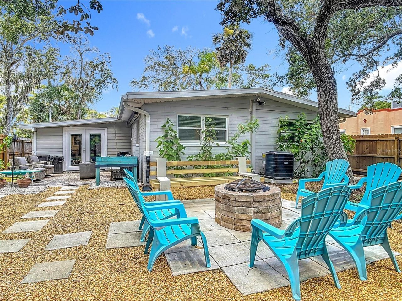 657 S Pine Street, New Smyrna Beach, FL 32169 Photo