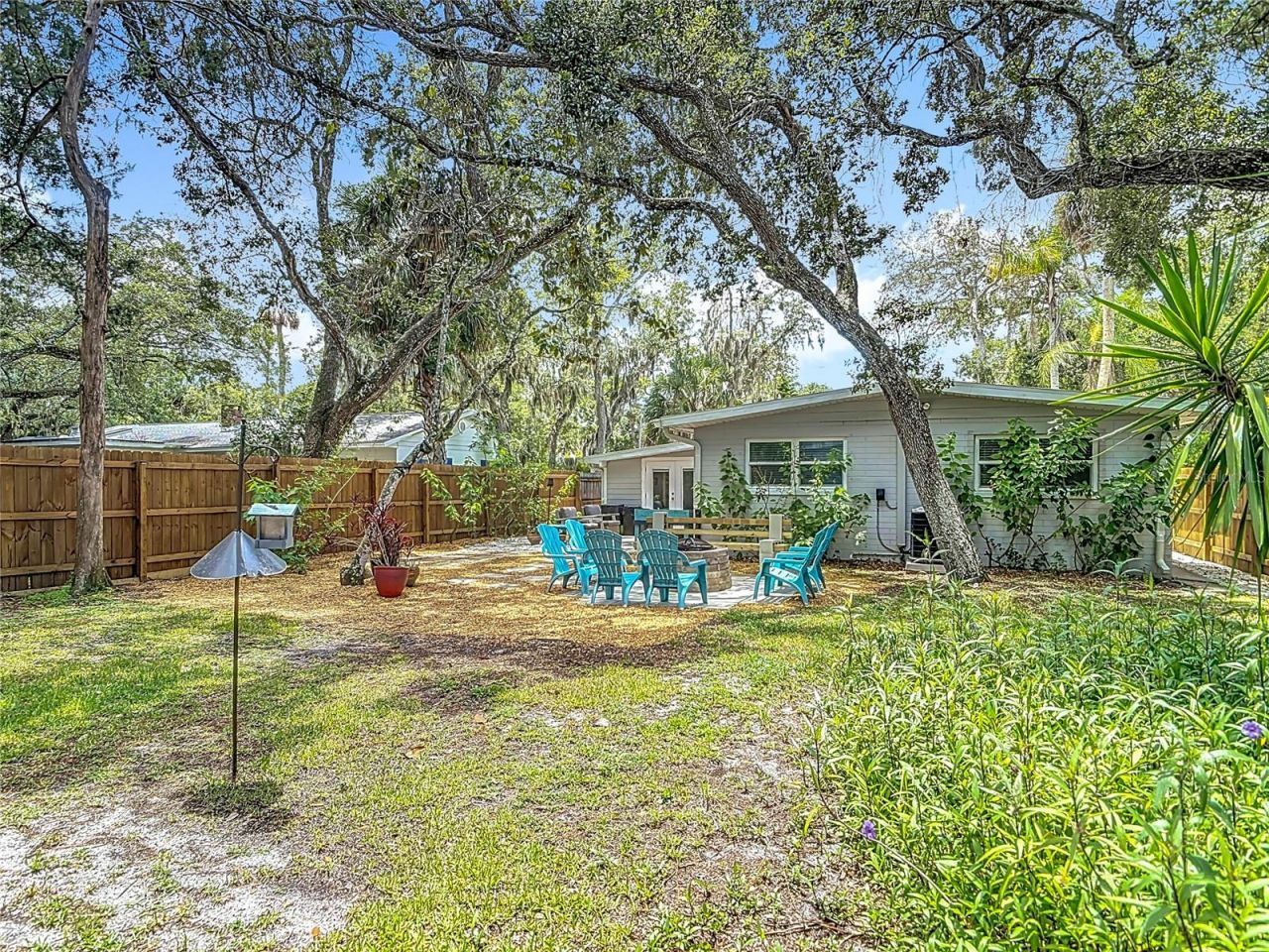 657 S Pine Street, New Smyrna Beach, FL 32169 Photo