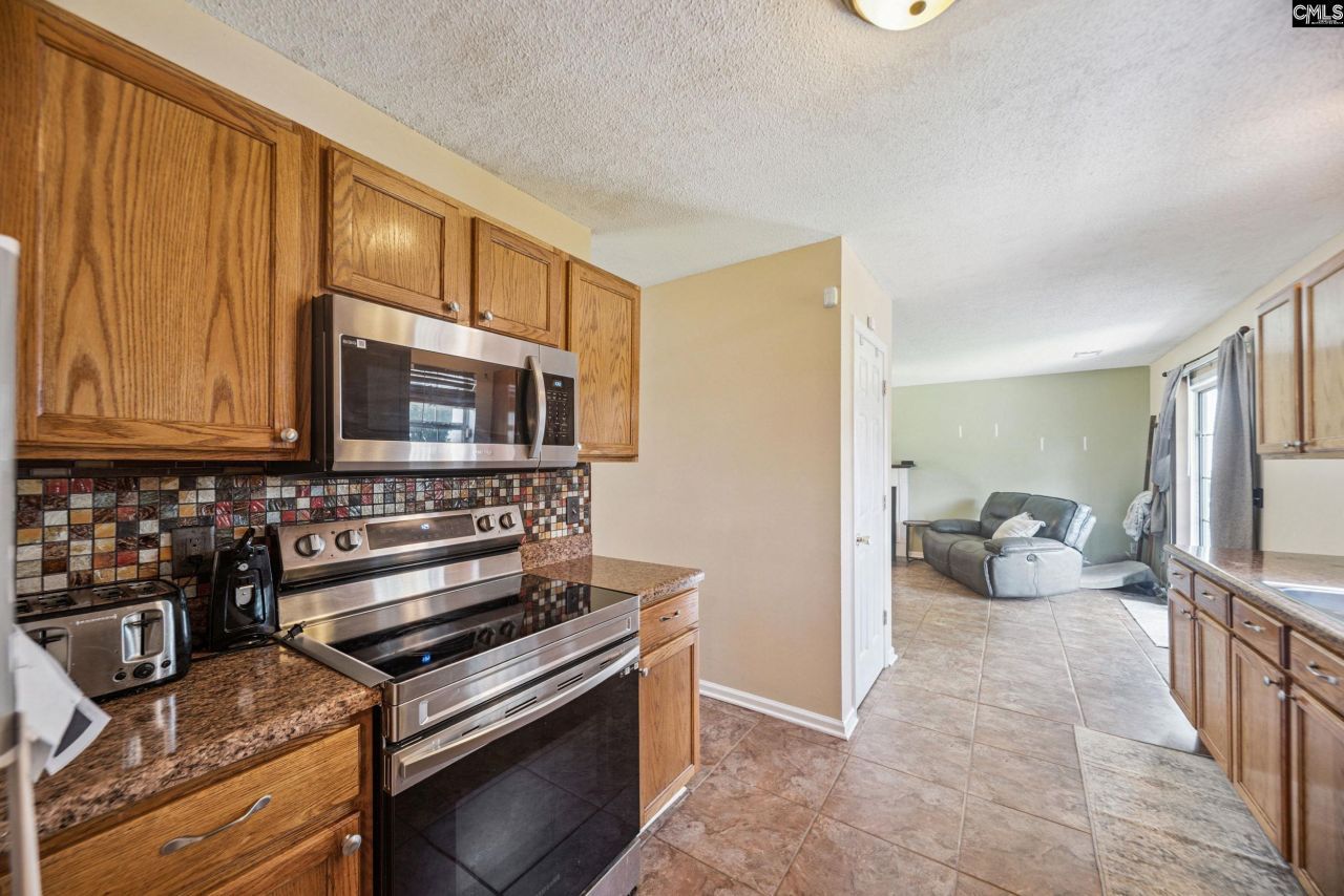 204 Pineclave Circle Photo 11