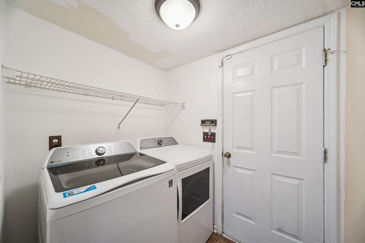 204 Pineclave Circle Photo 12