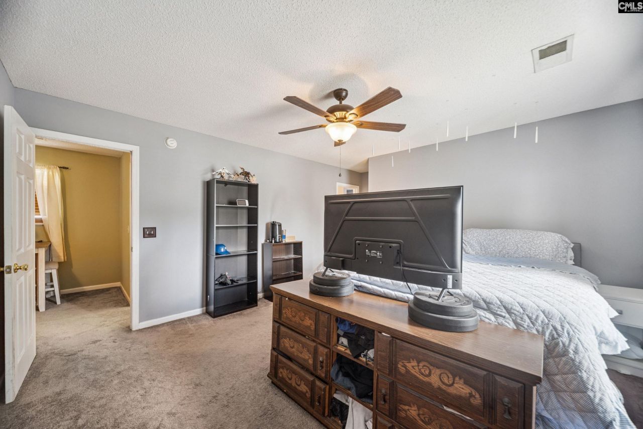 204 Pineclave Circle Photo 20