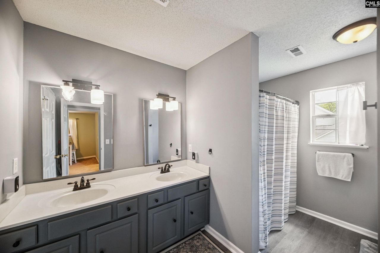 204 Pineclave Circle Photo 21