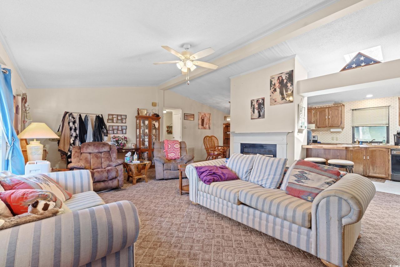 1715 Clubhouse Dr. Photo 11