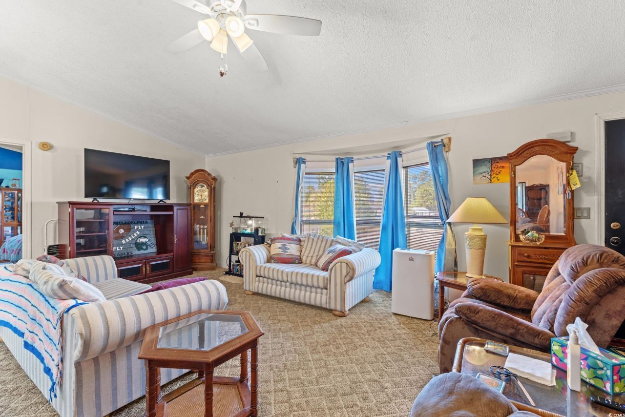 1715 Clubhouse Dr. Photo 12