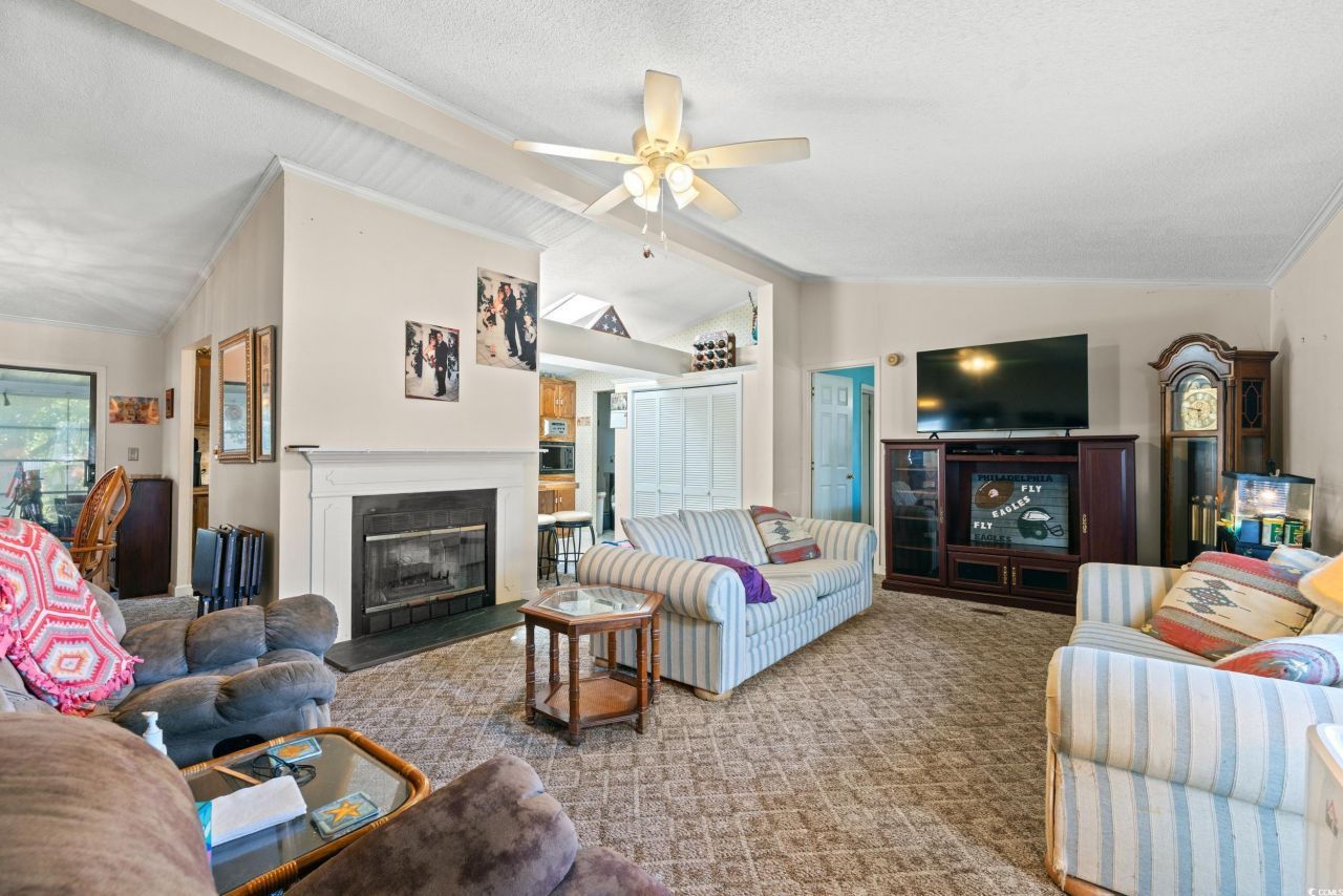 1715 Clubhouse Dr. Photo 13