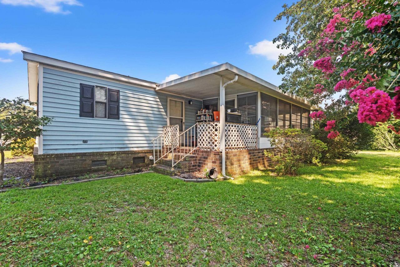 1715 Clubhouse Dr. Photo 6