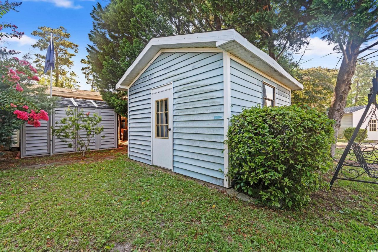 1715 Clubhouse Dr. Photo 8