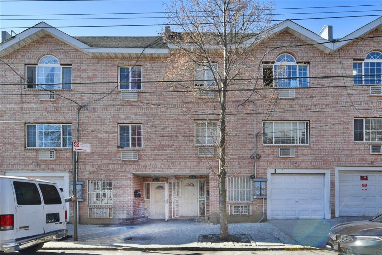 35-44 104 Street, Corona, NY 11368 Main Photo