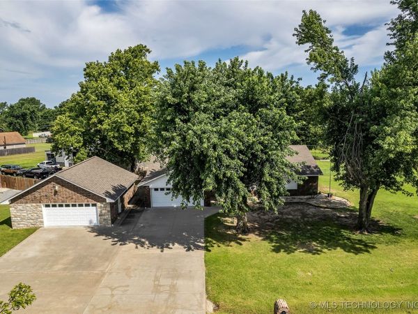 297 Willow Drive, Pryor, OK 74361