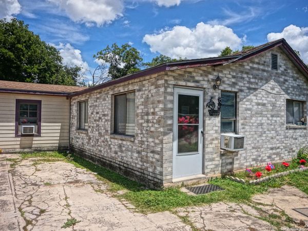 614 S San Gabriel, San Antonio, TX 78237