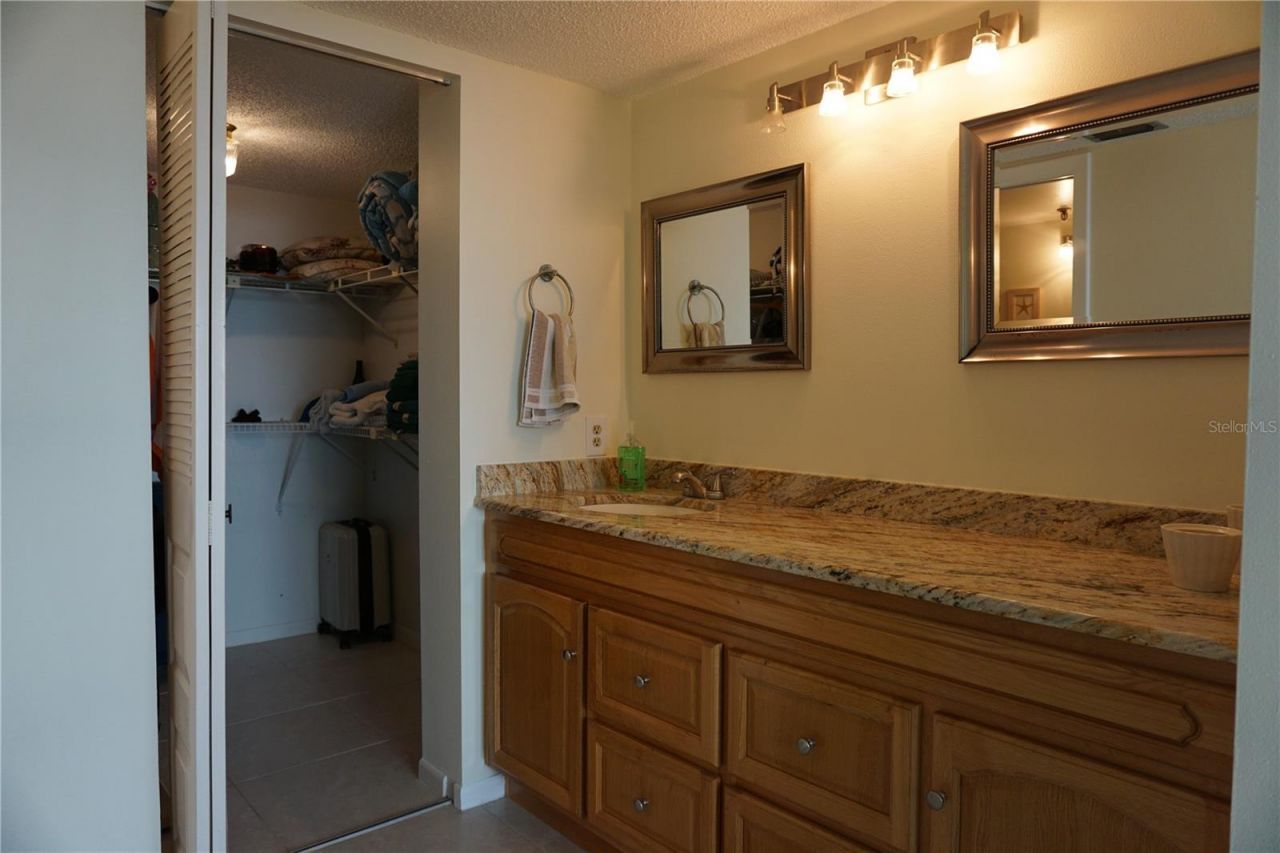 6322 Palma Del Mar Boulevard S, Unit 1205, Saint Petersburg, FL 33715 Photo