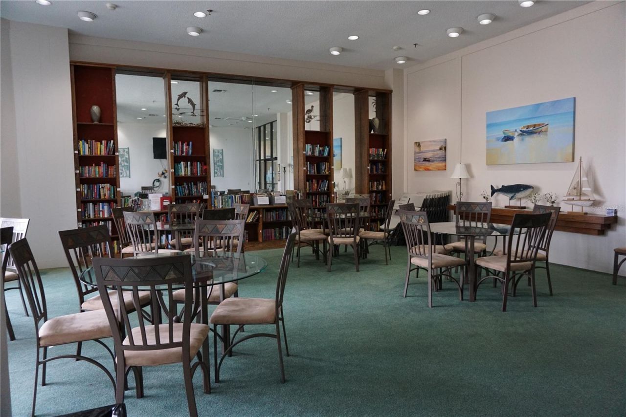 6322 Palma Del Mar Boulevard S, Unit 1205, Saint Petersburg, FL 33715 Photo