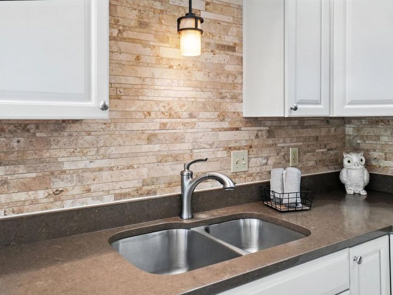 1435 E Choctaw Drive, London, OH 43140 Photo 16