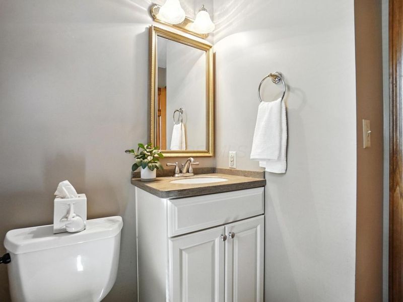 1435 E Choctaw Drive, London, OH 43140 Photo 19