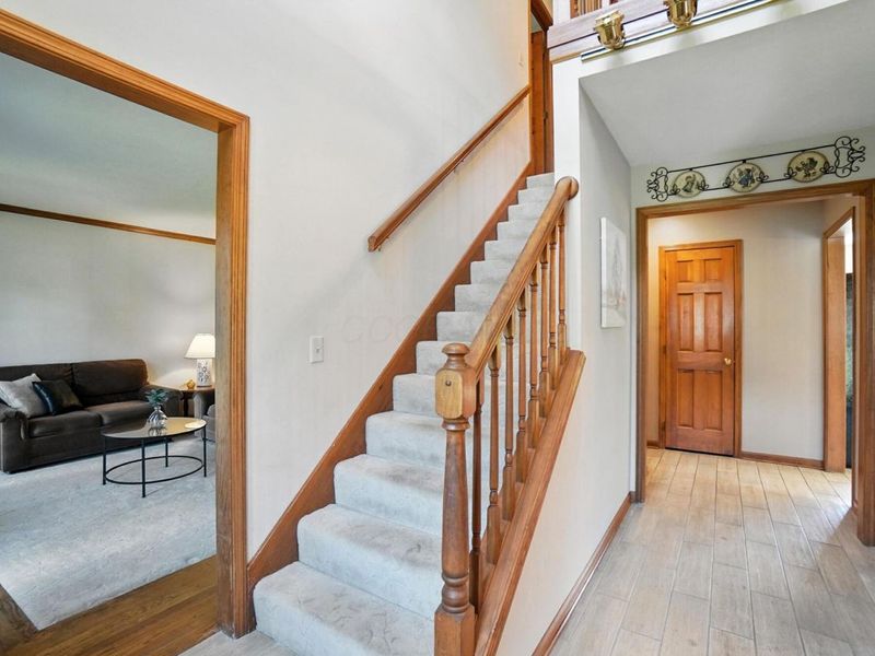 1435 E Choctaw Drive, London, OH 43140 Photo 20