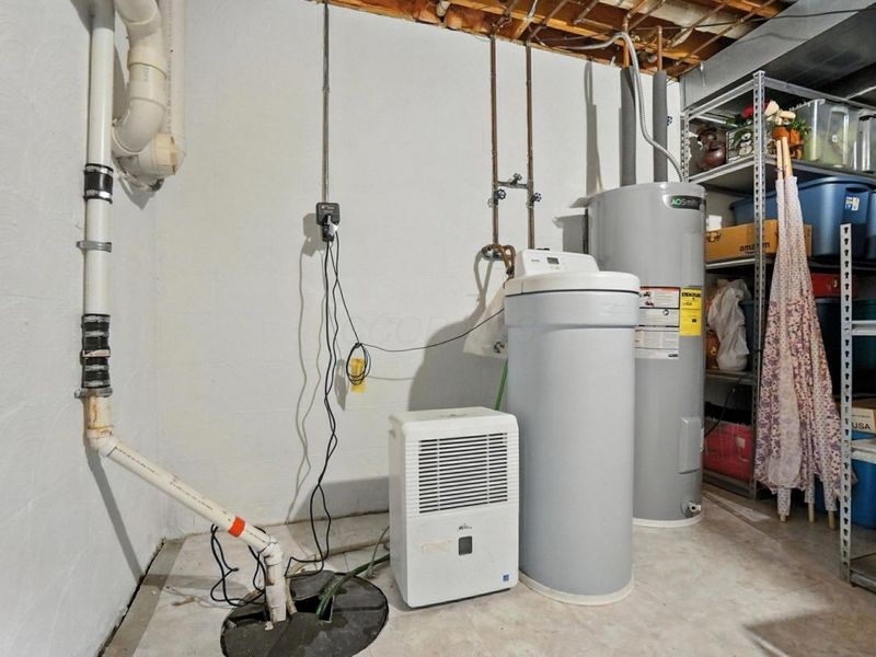 1435 E Choctaw Drive, London, OH 43140 Photo 45