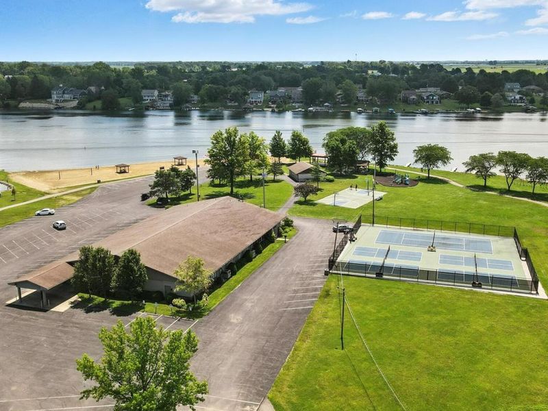 1435 E Choctaw Drive, London, OH 43140 Photo 57