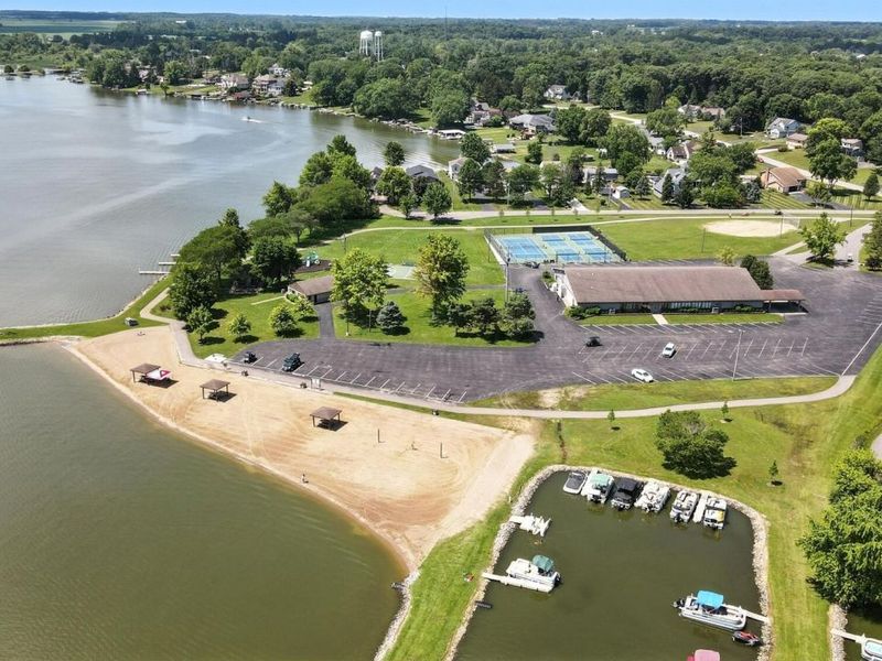 1435 E Choctaw Drive, London, OH 43140 Photo 60