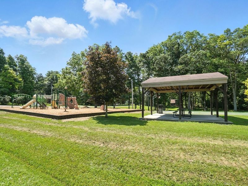 1435 E Choctaw Drive, London, OH 43140 Photo 62