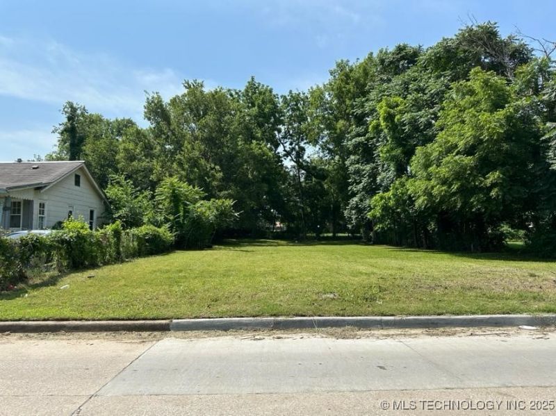 3118 E Archer Street, Tulsa, OK 74110 Main Photo