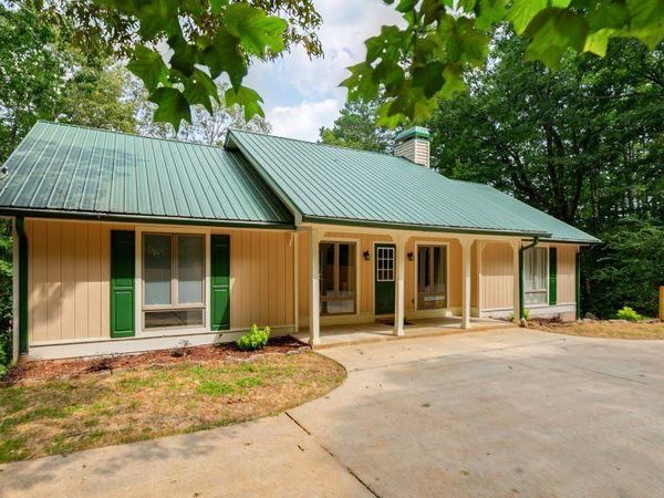 39 SCHWARZWALD STRASSE, Helen, GA 30545