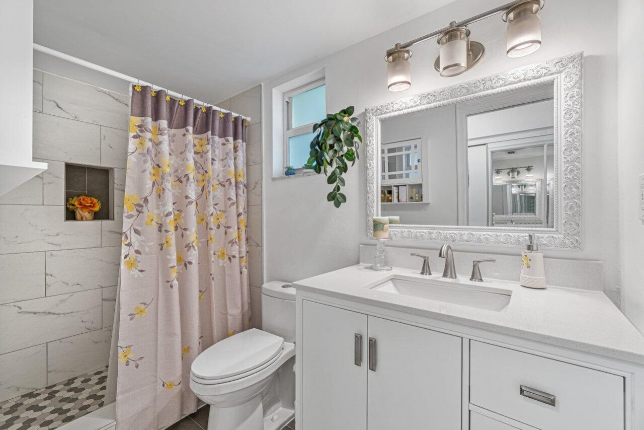 2855 S Garden Drive, Unit 211, Lake Worth, FL 33461 Photo