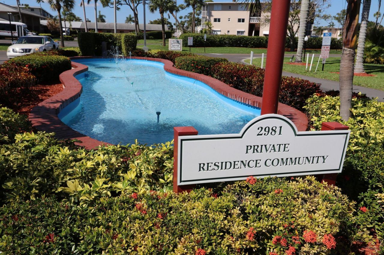 2855 S Garden Drive, Unit 211, Lake Worth, FL 33461 Photo