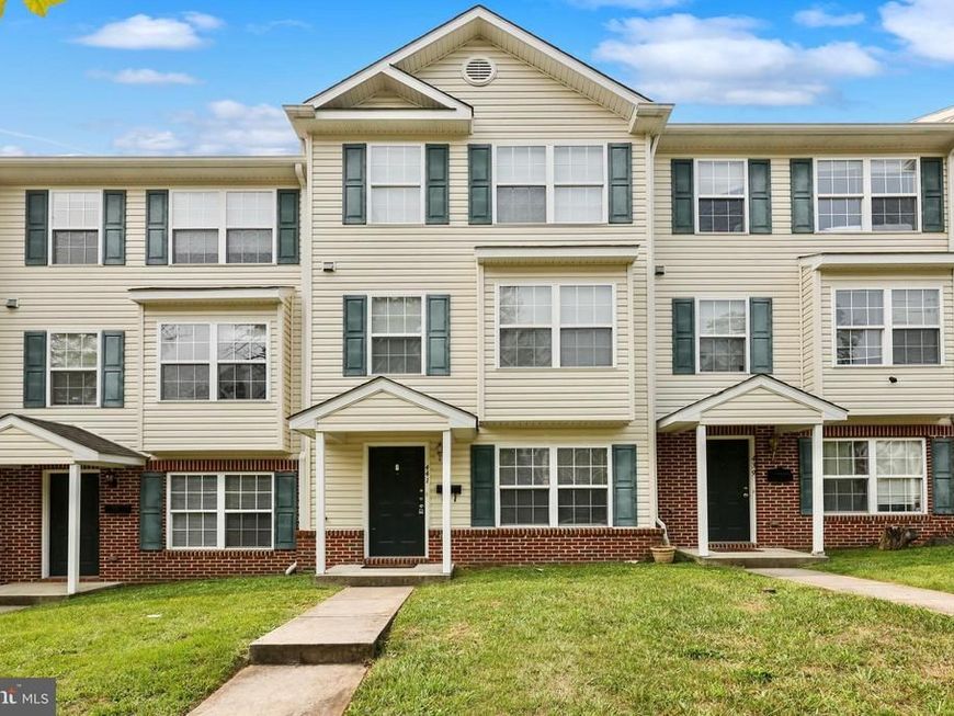437,439,441,443,&445 Kenneth Square, Baltimore, MD 21212 Main Photo