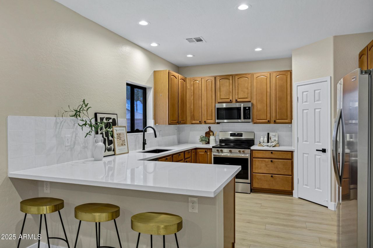 11515 E Ellis Street, Mesa, AZ 85207 Main Photo