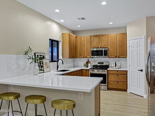 11515 E ELLIS Street, Mesa, AZ 85207