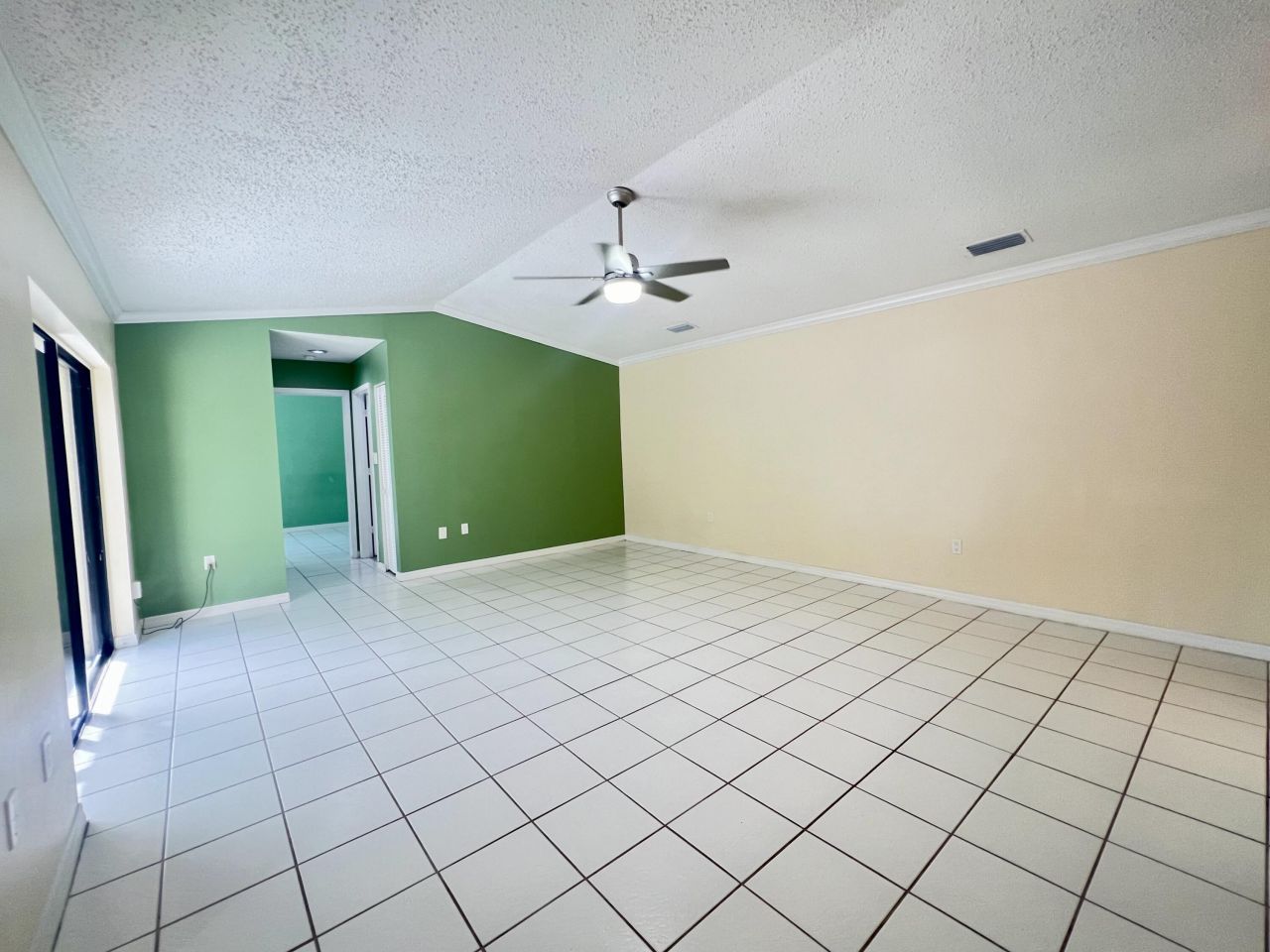 1431 Captains Walk, Unit 17, Fort Pierce, FL 34950 Photo